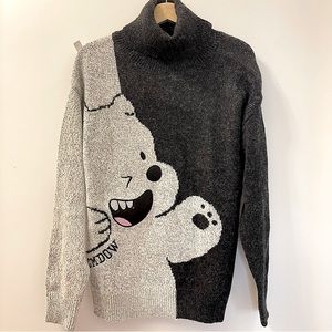CARTOON BEAR EMBROIDERED TURTLENECK SWEATER